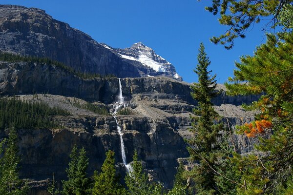 Die Natur hat diesen Felsen in Kanada geschaffen