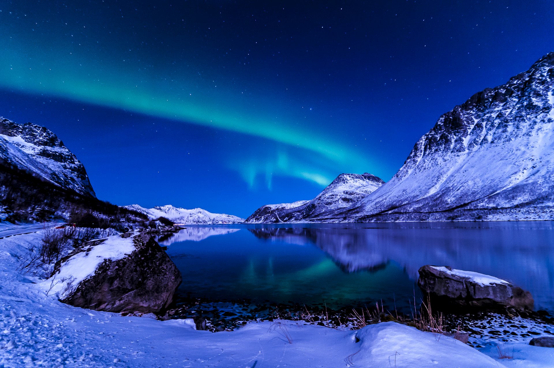 cielo notte inverno islanda aurora boreale