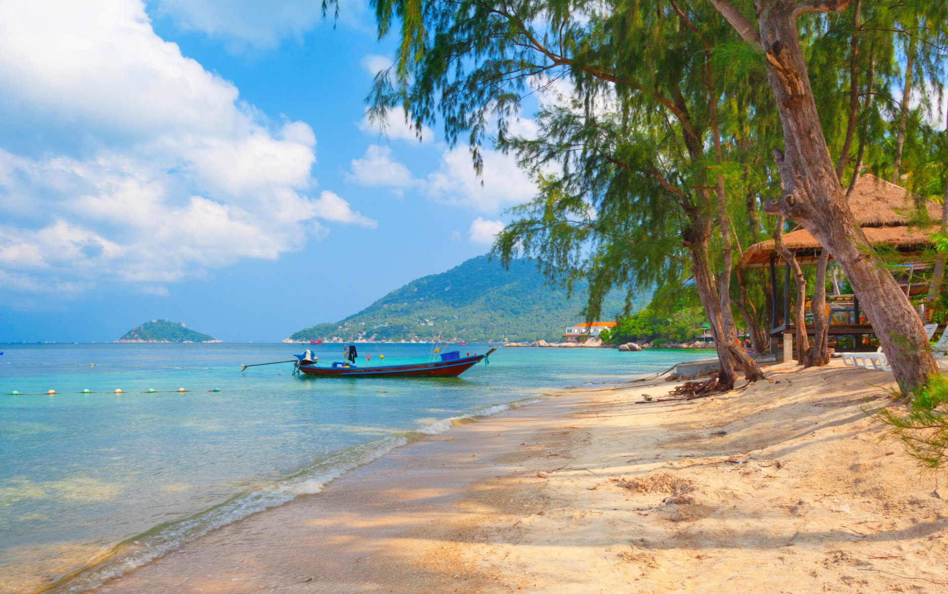 boot strand von koh tao thailand bäume natur landschaft meer tropisch sand himmel wolken schön boote strand von tao