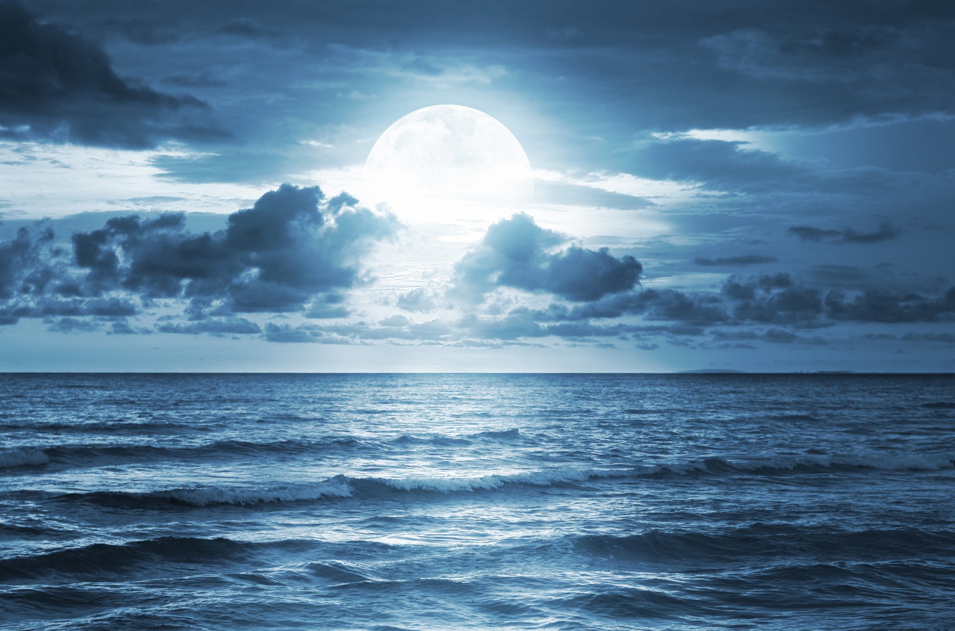 full moon moonlight sea ocean dramatic scene beautiful nature landscape midnight sky cloud