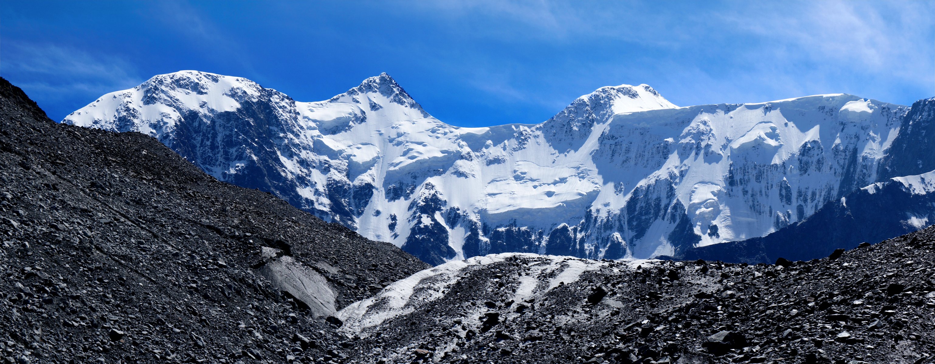 montañas glaciar montaña altai montaña belukha