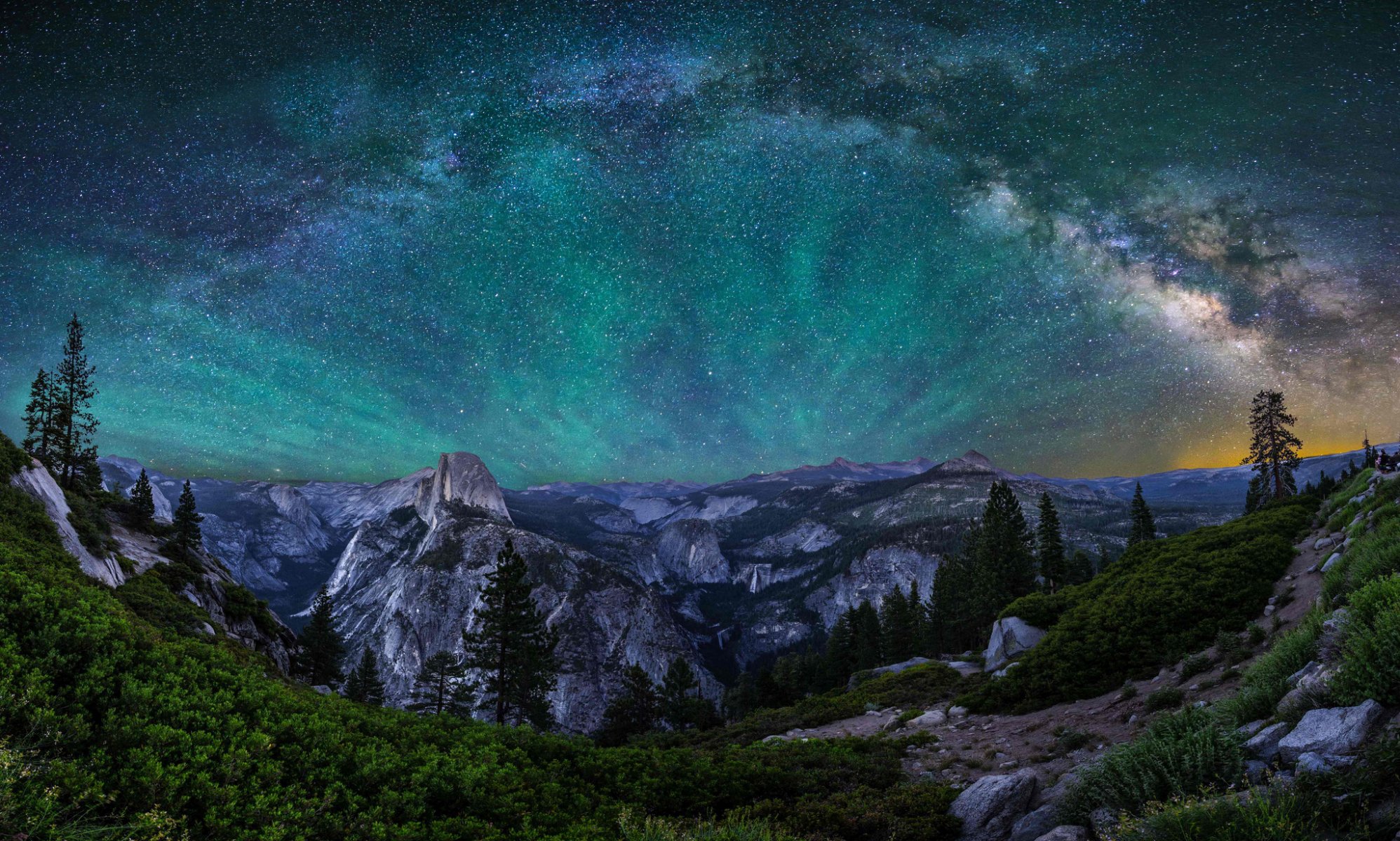 stati uniti california yosemite parco nazionale montagna notte cielo stelle bagliore