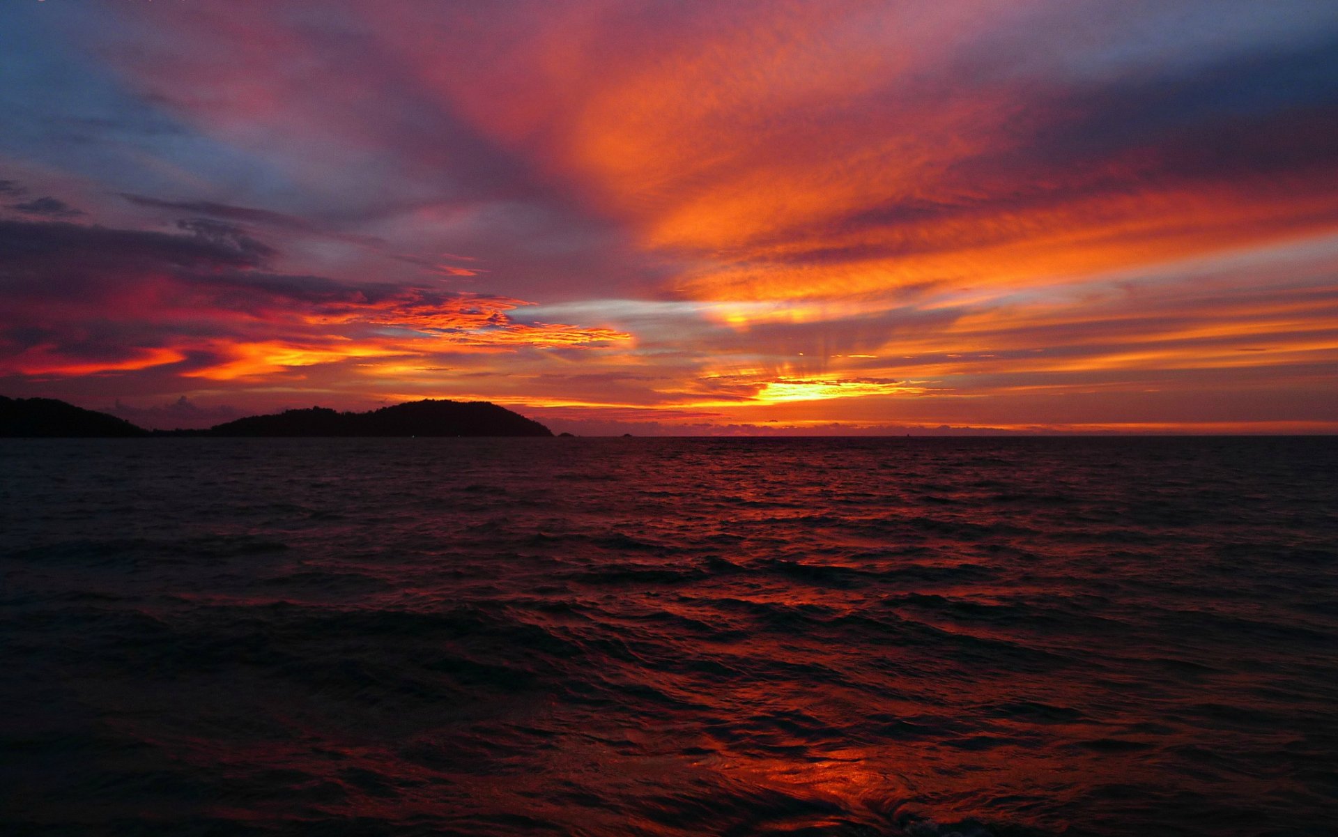 mer ciel nuages nuages horizon soleil coucher de soleil rouge