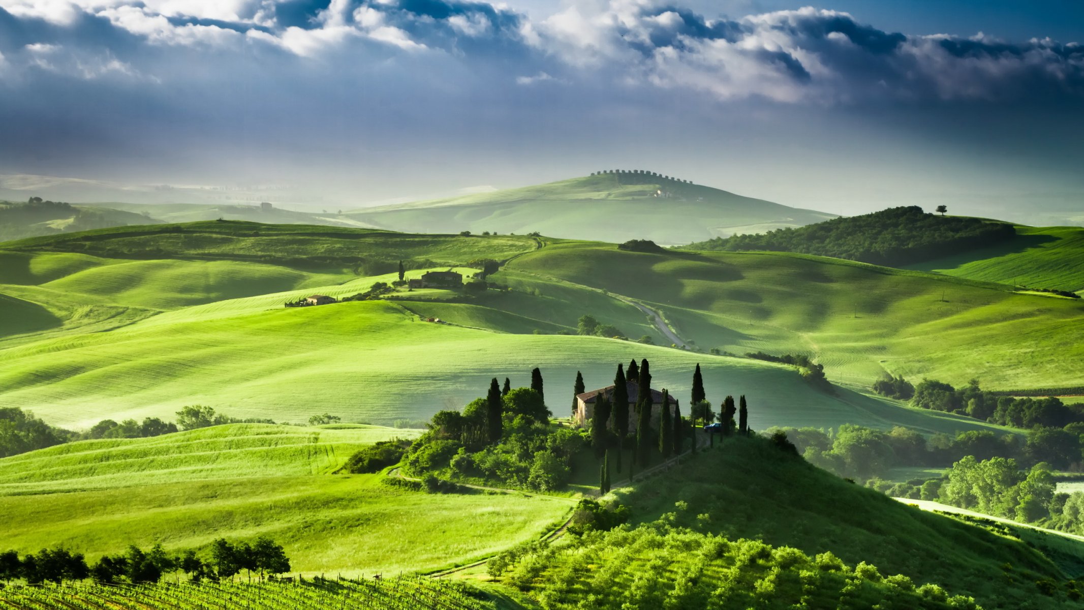 alba a san quirico d orcia toscana italia