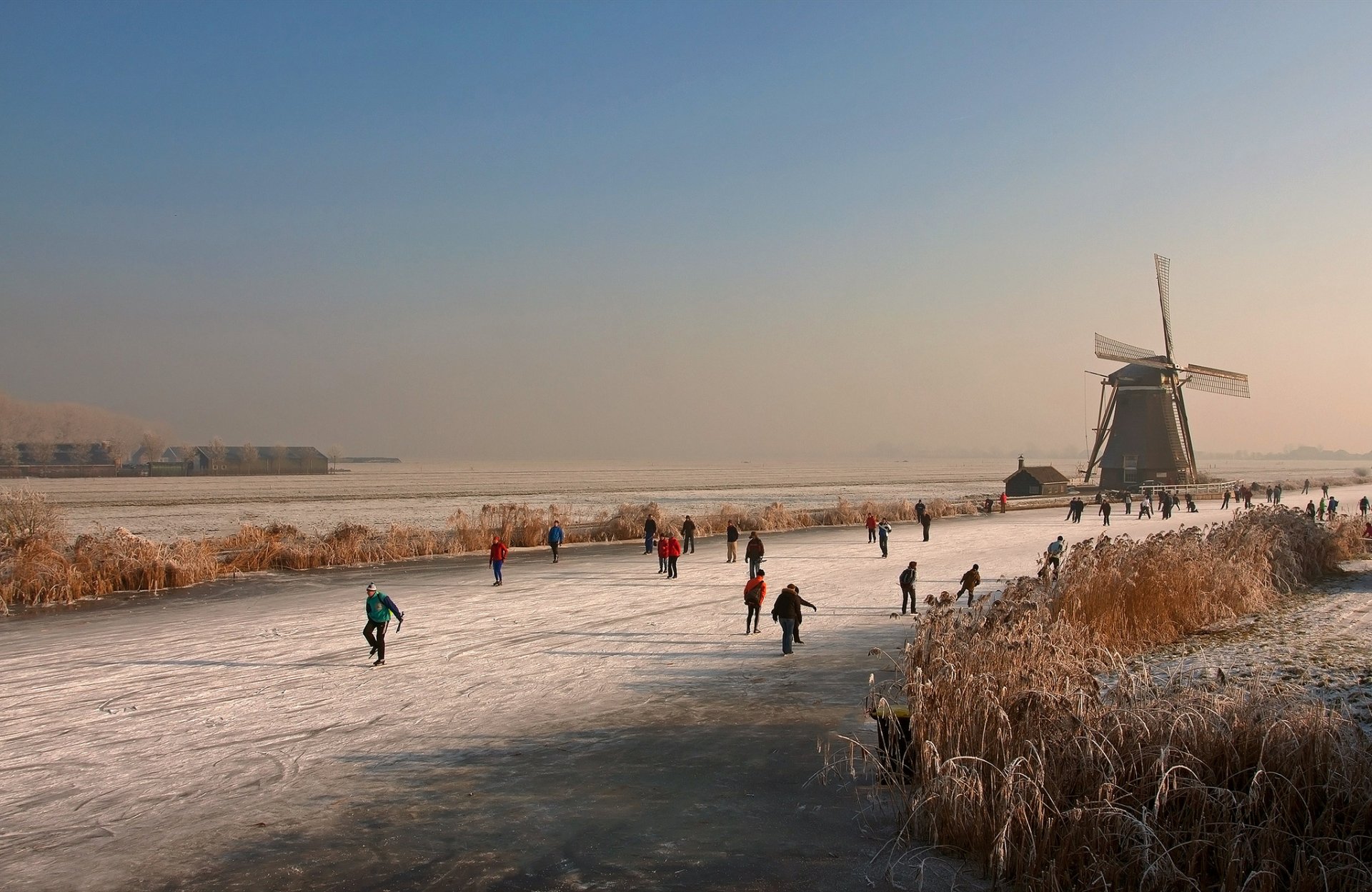 hollande hiver moulin rivière glace patinoire