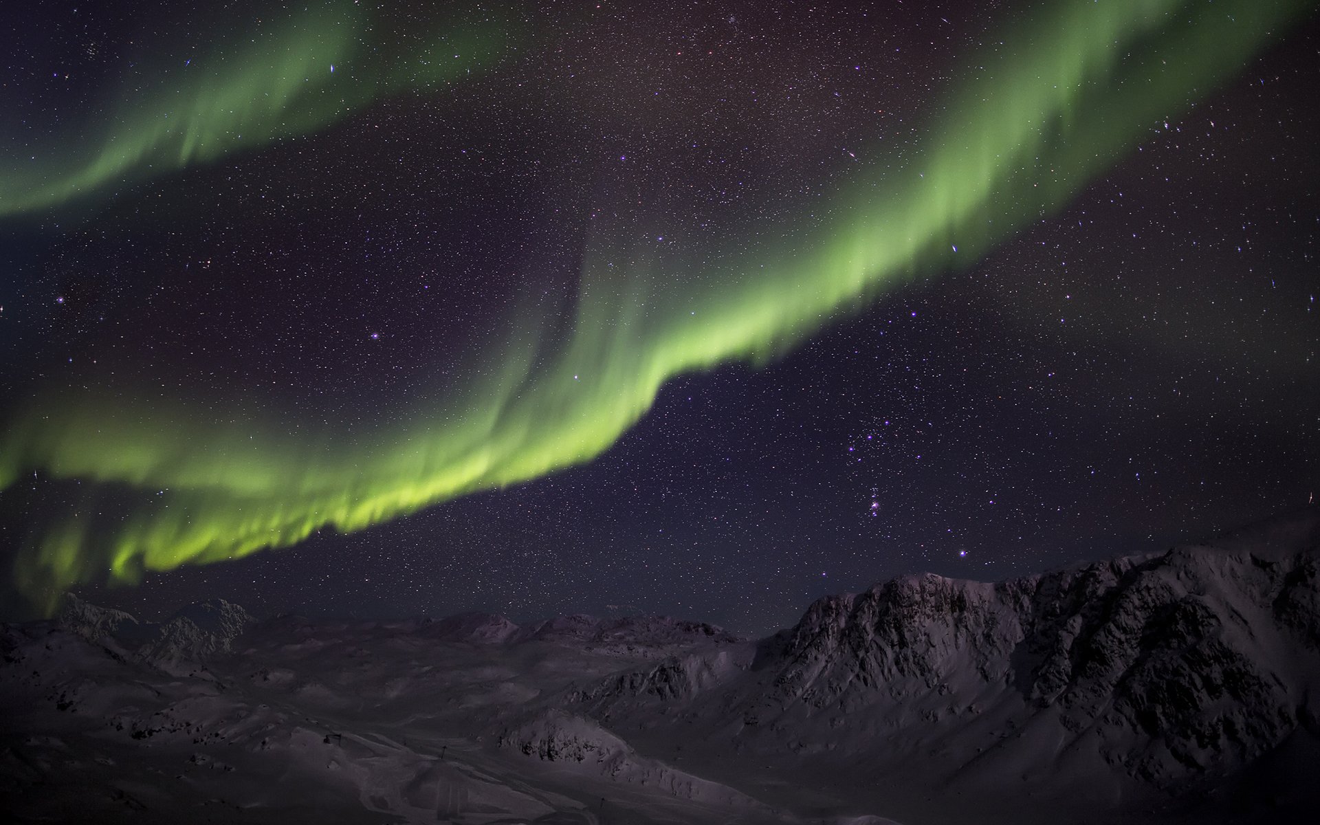 aurora aurora boreale notte verde neve inverno stelle montagne