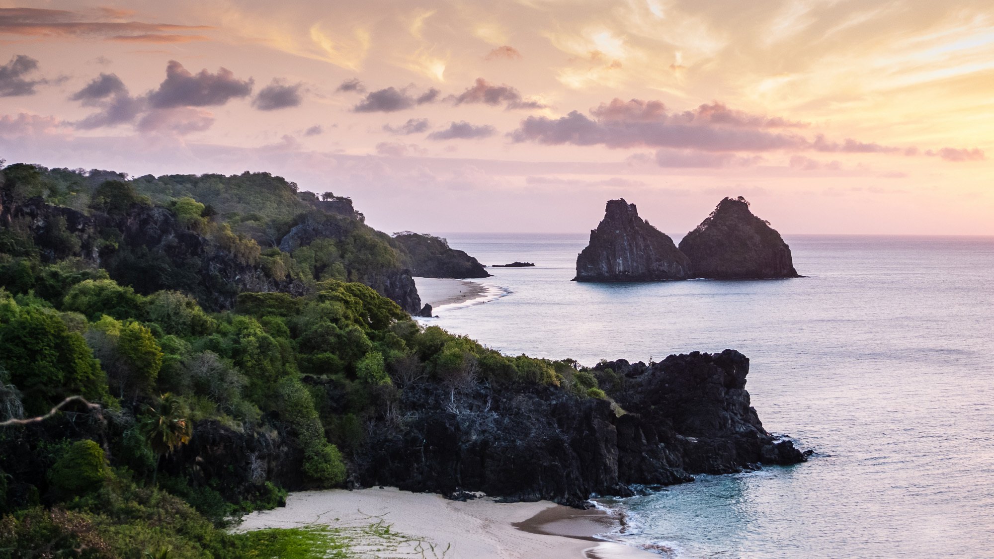 mer plage rochers matin aube