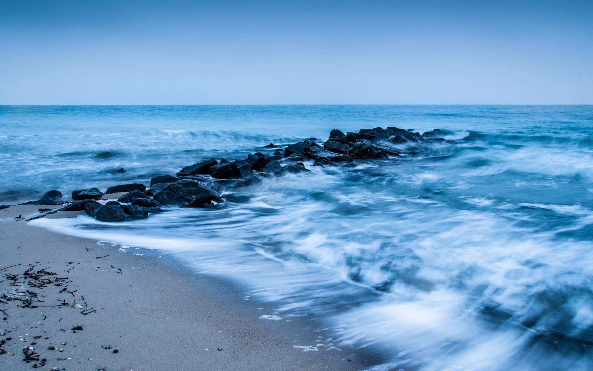 landschaft natur meer fluss wasser welle ozean steine blau sand himmel hintergrund tapete widescreen vollbild widescreen widescreen