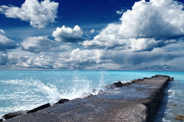 Cloudy splashes of water on the shore