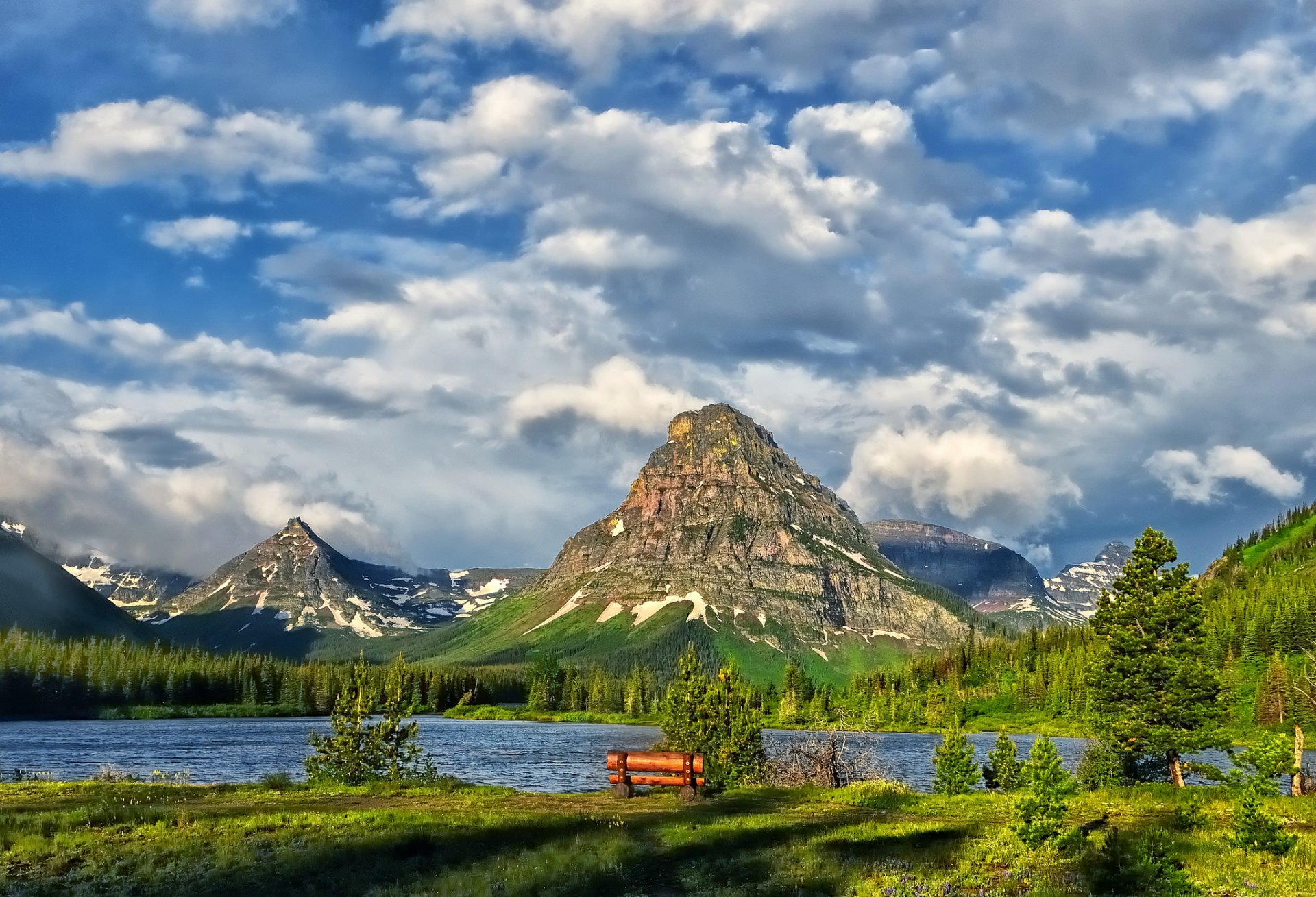 glacier national park lago montagne nuvole