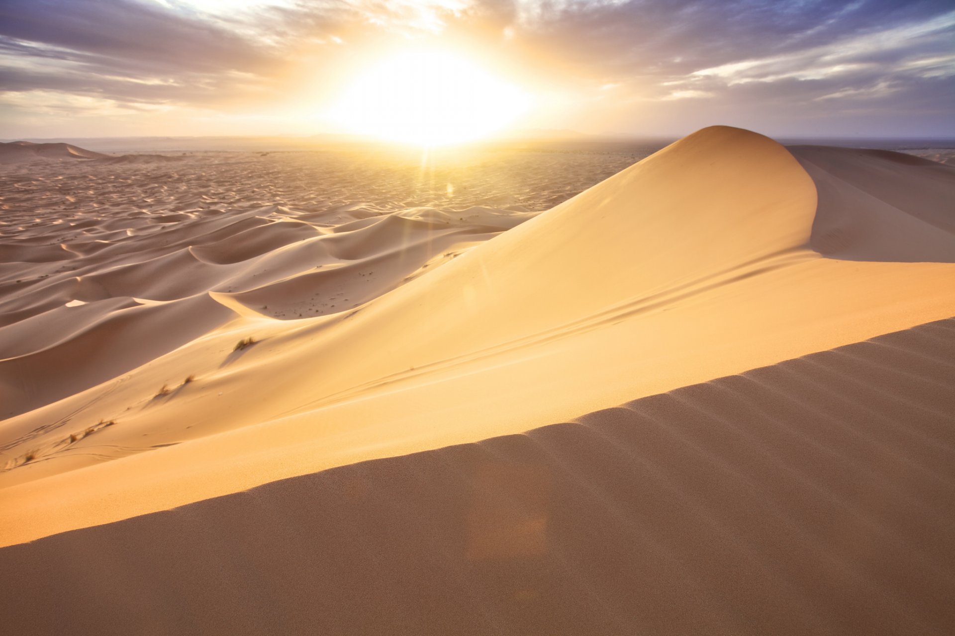 merzouga errachidia marruecos desierto arenas dunas sol nubes