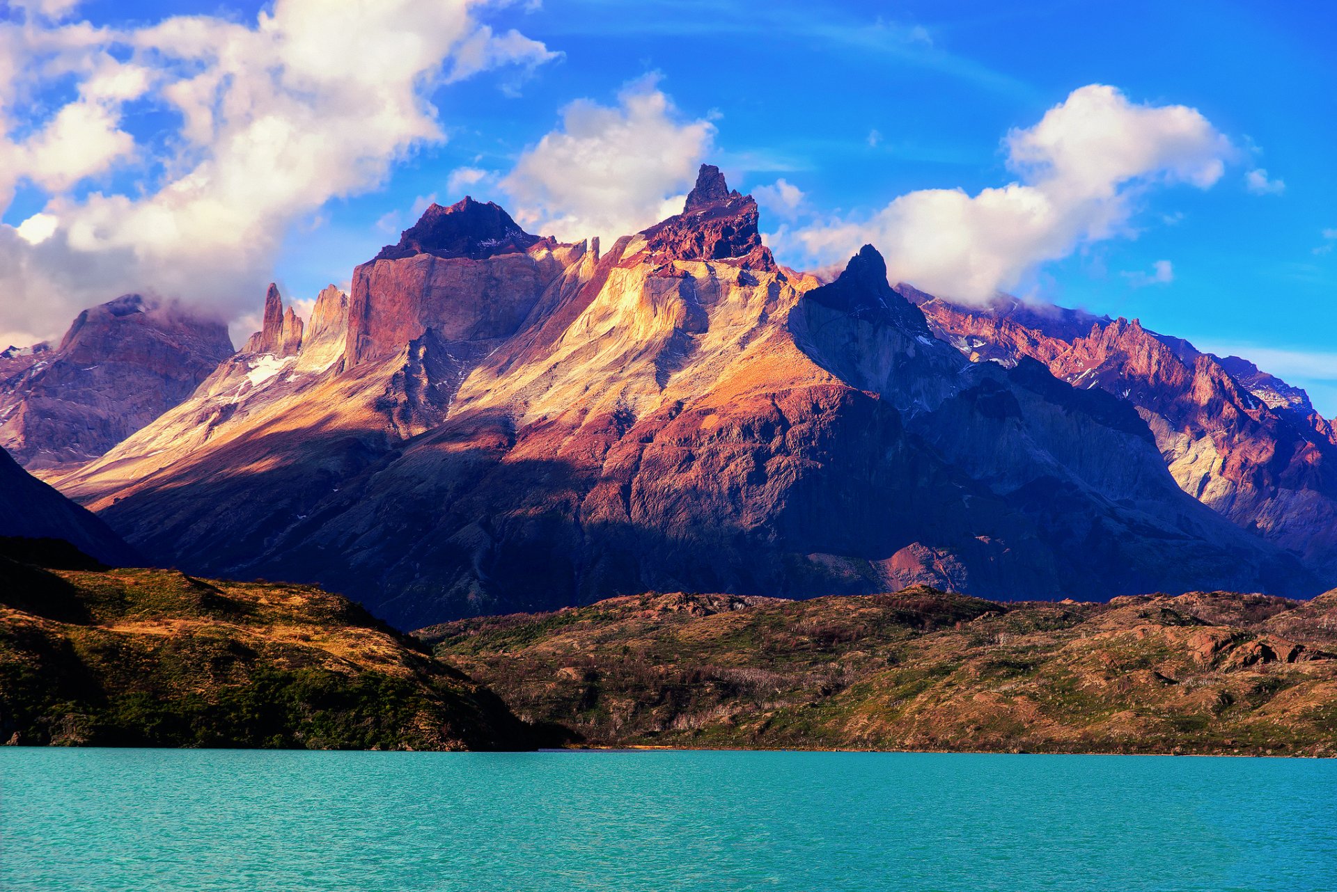 amérique du sud chili parc national de torres del paine montagnes nuages ciel