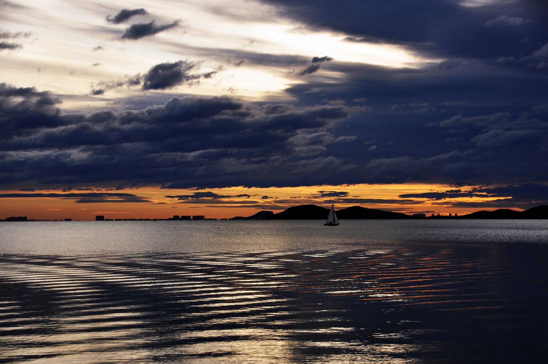 cielo nubes barco barco lago agua