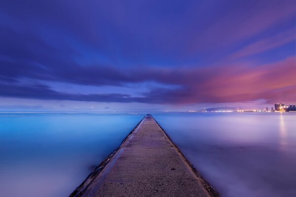 Night coast of the USA, full calm