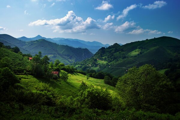 Nuages sur les montagnes Cantabriques