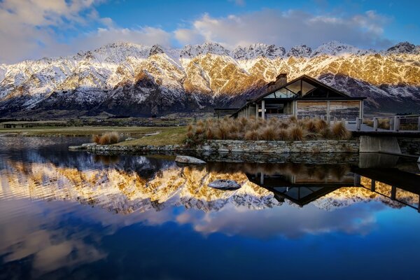 Nowa Zelandia Queenstown - jezioro uakatipu