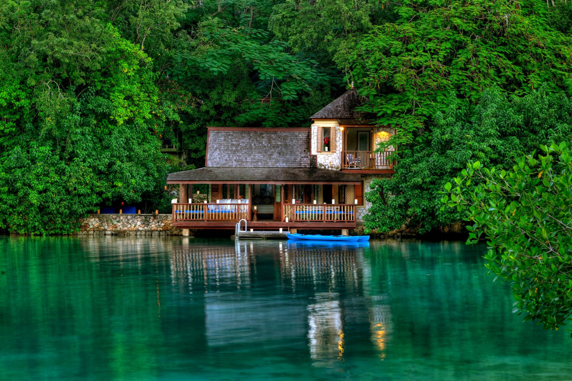 jamaica isla casa vacaciones árboles hojas vegetación agua reflexión