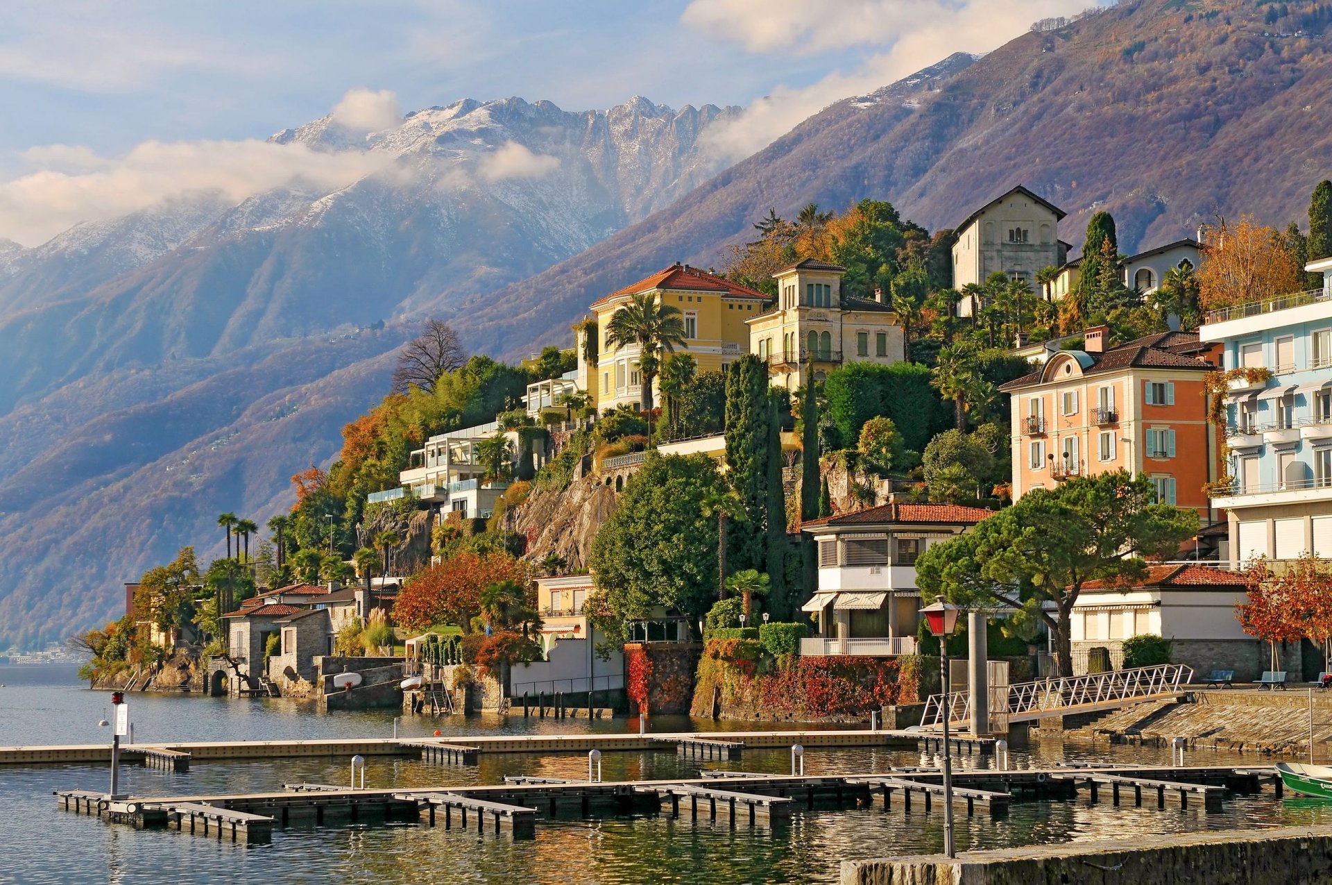 ascona suisse montagnes bâtiments arbres