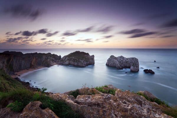 Paisaje marino con rocas