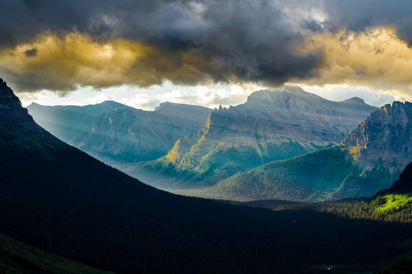 Thunderclouds over the mountains