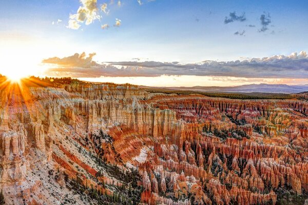 Morgendämmerung über dem Bryce Canyon National Park