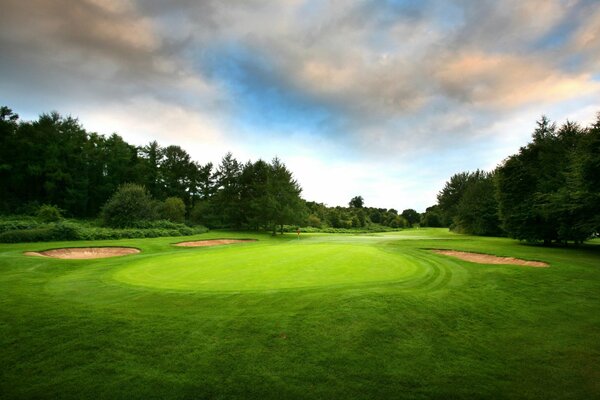 Parcours de golf arboré