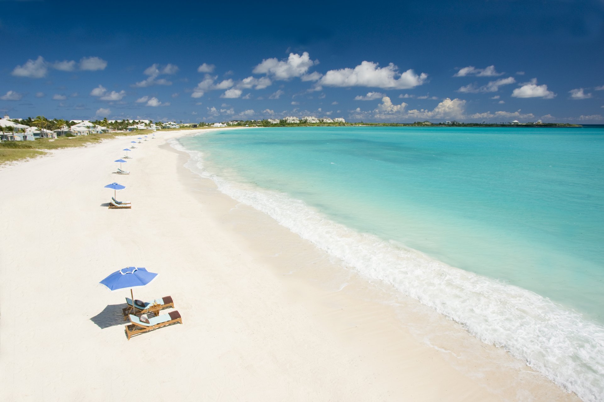 strand liegestühle meer erholung resort wetter