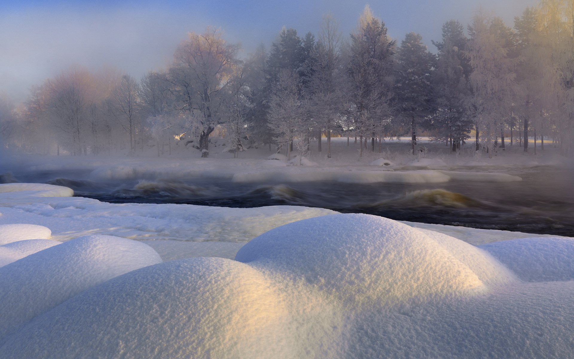 rivière voxnan hälsingland suède hiver rivière arbres neige nature