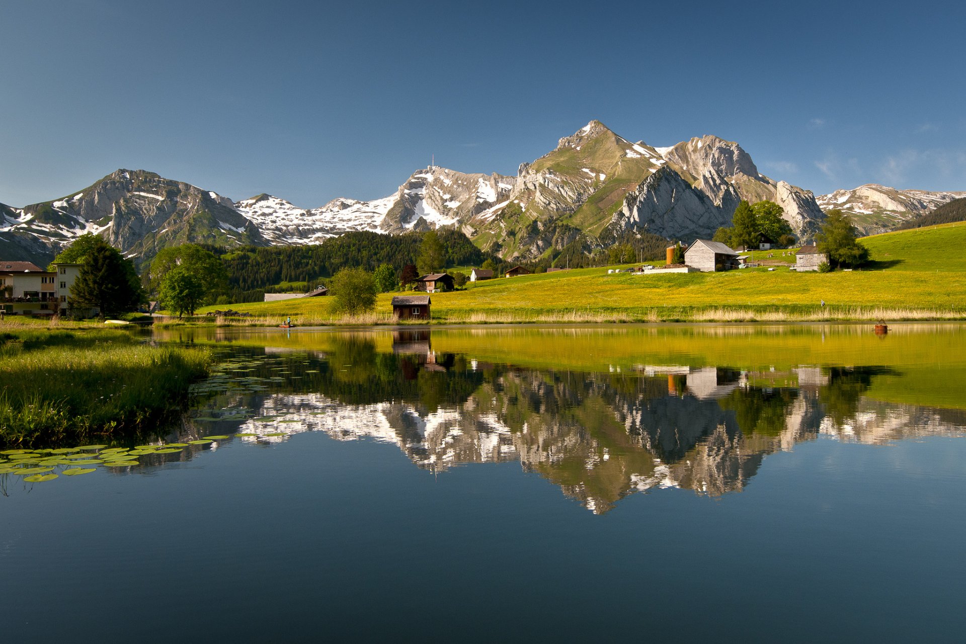 suisse montagnes lac réflexion nature