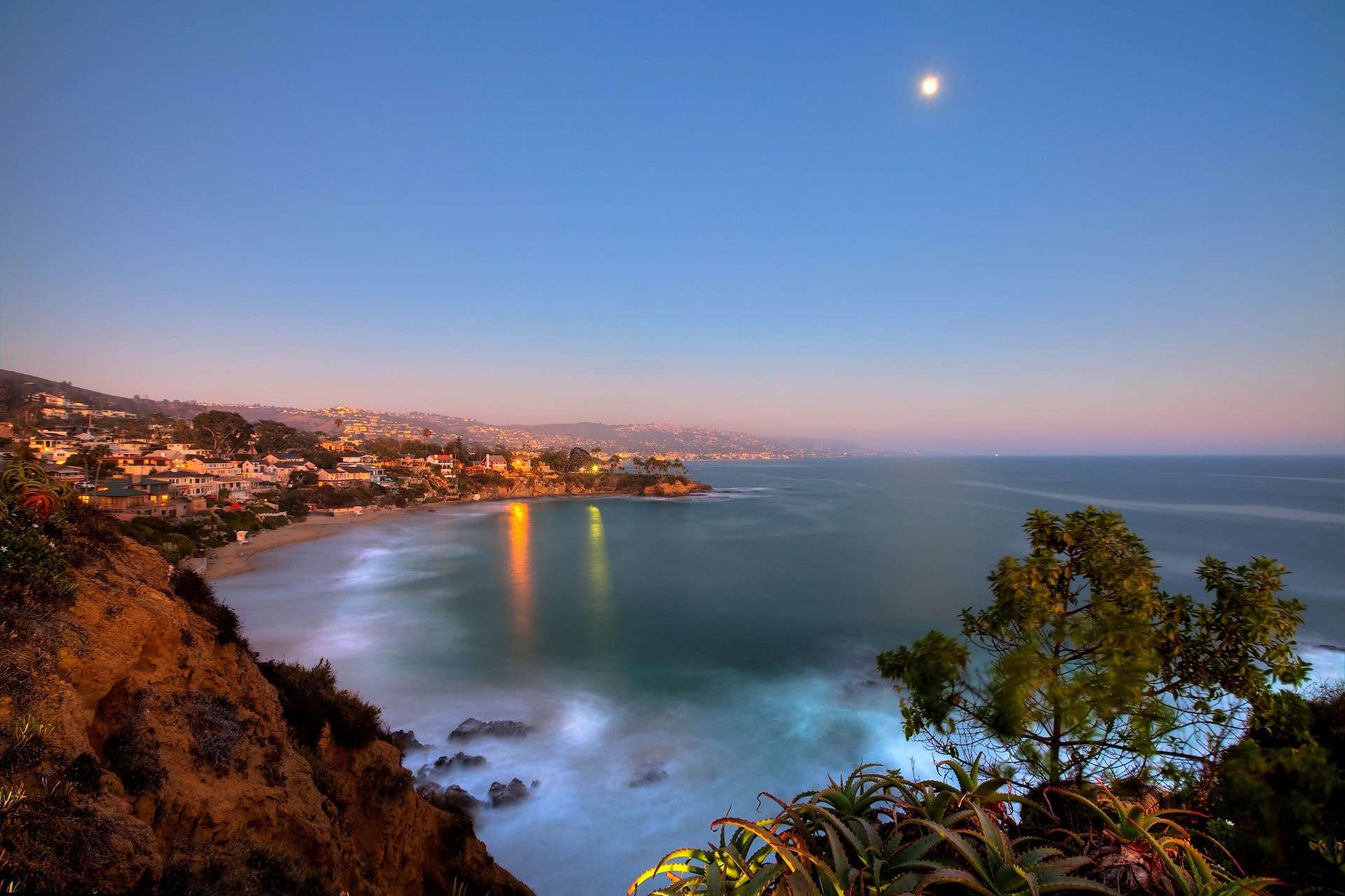 crescent bay point park laguna beach californie lune océan lumières