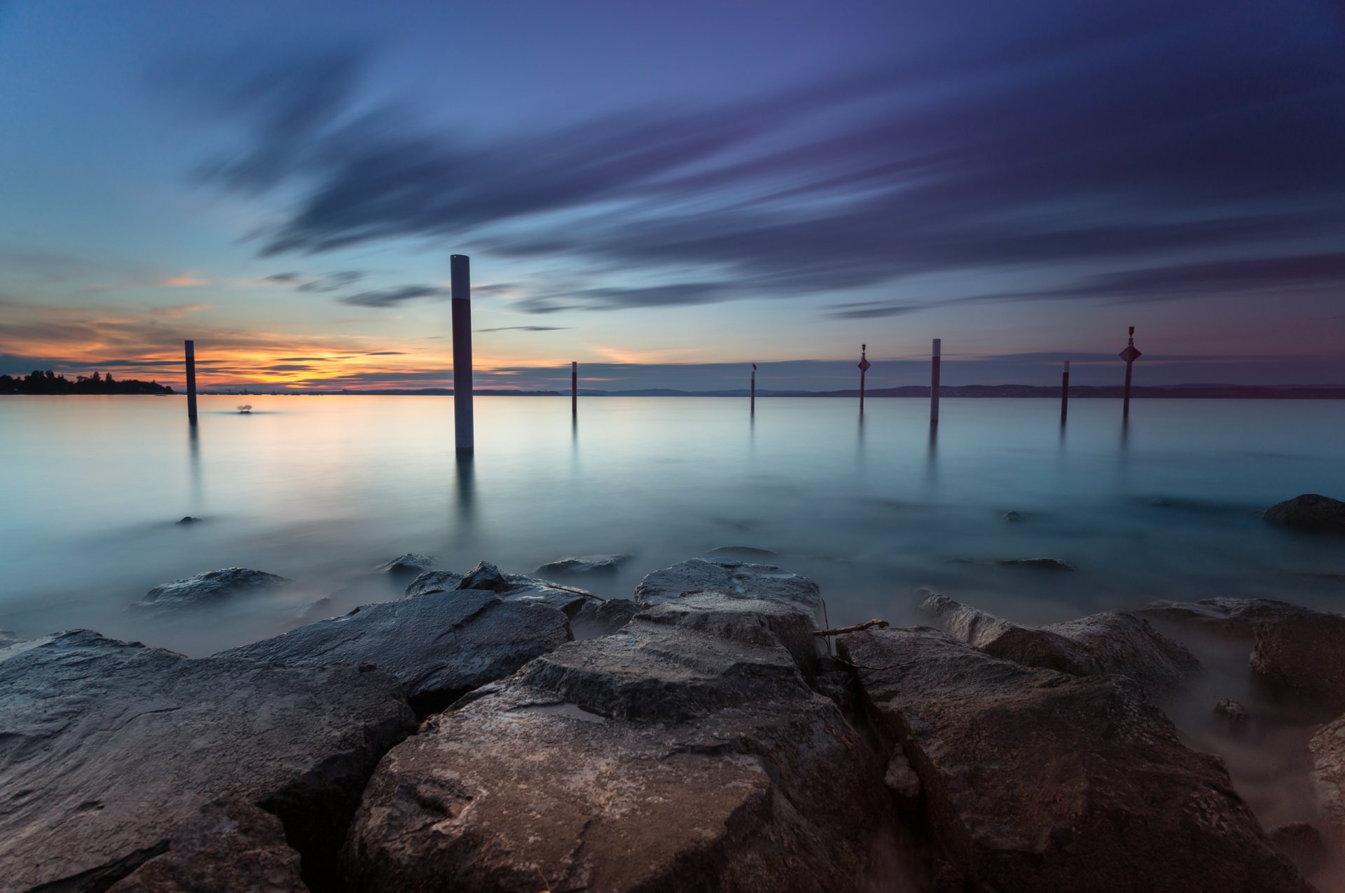 ciel pierres lac eau