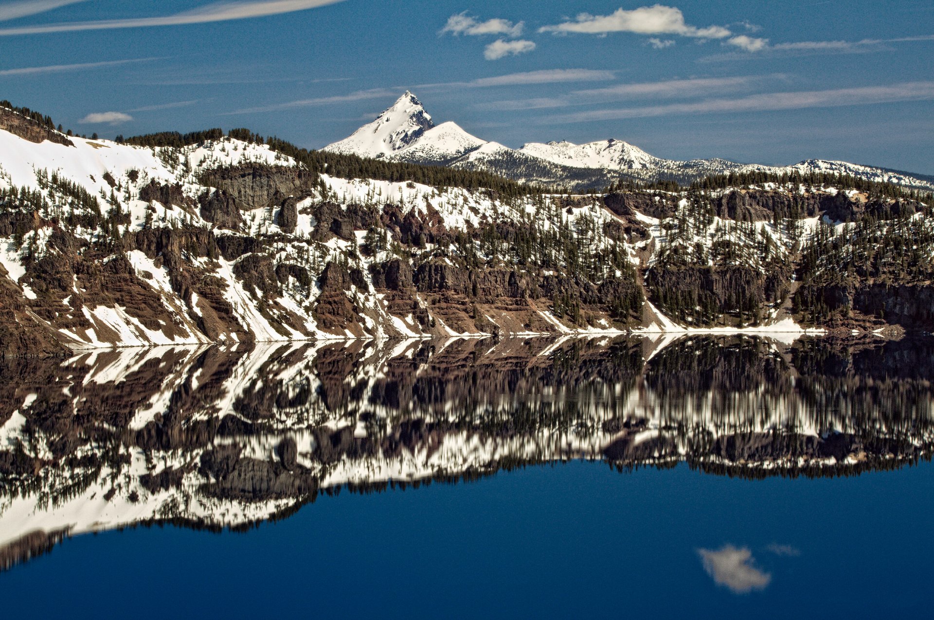 berg berge wald himmel wasser reflexion