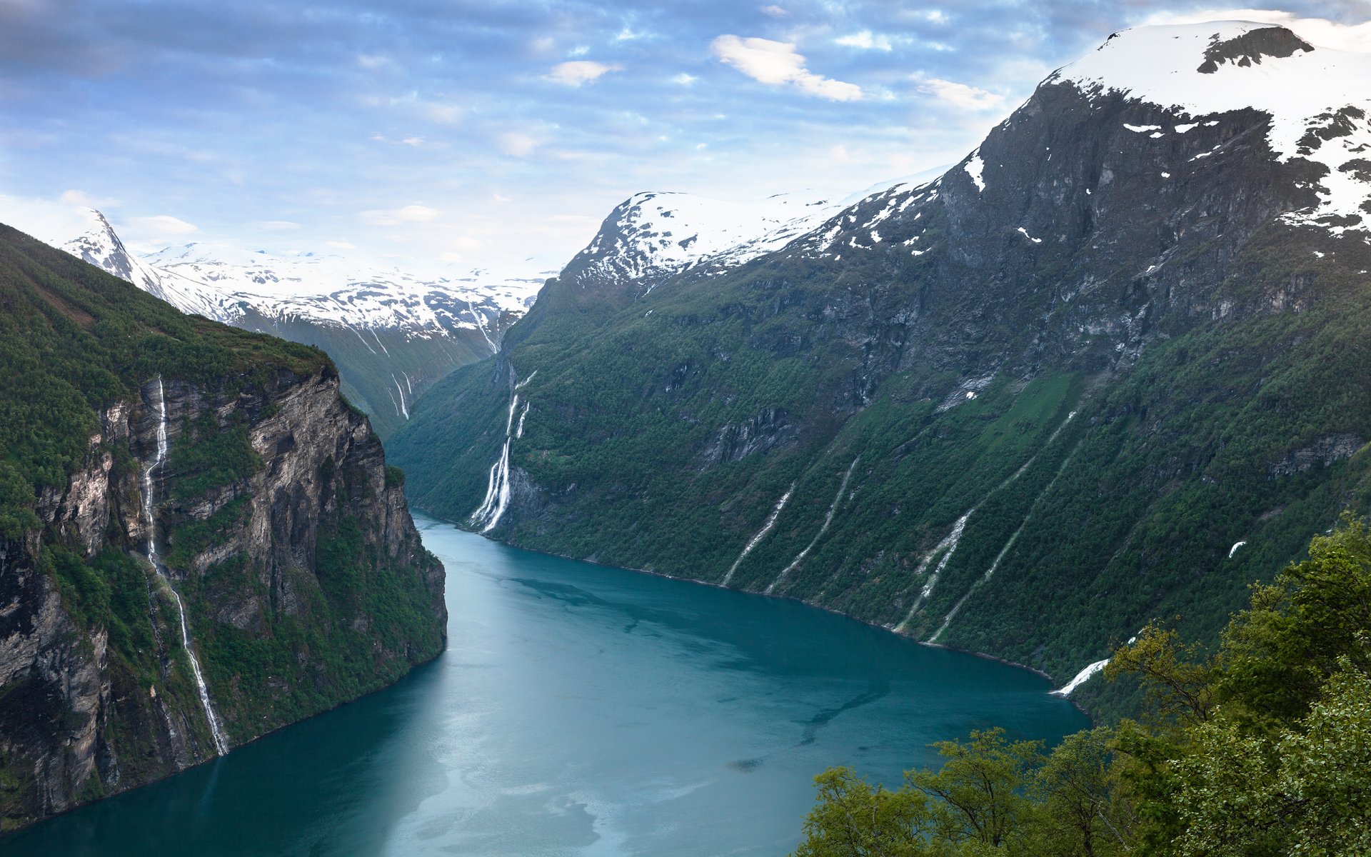 norvège geiranger fjord geirangerfjorden montagnes rivière paysage