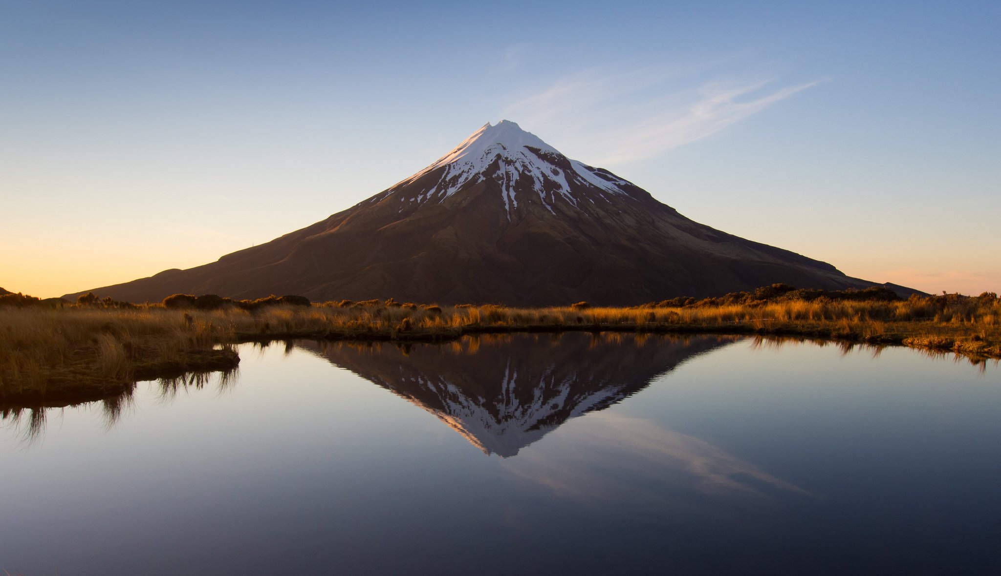 new zealand mountain volcano taranaki lake reflection