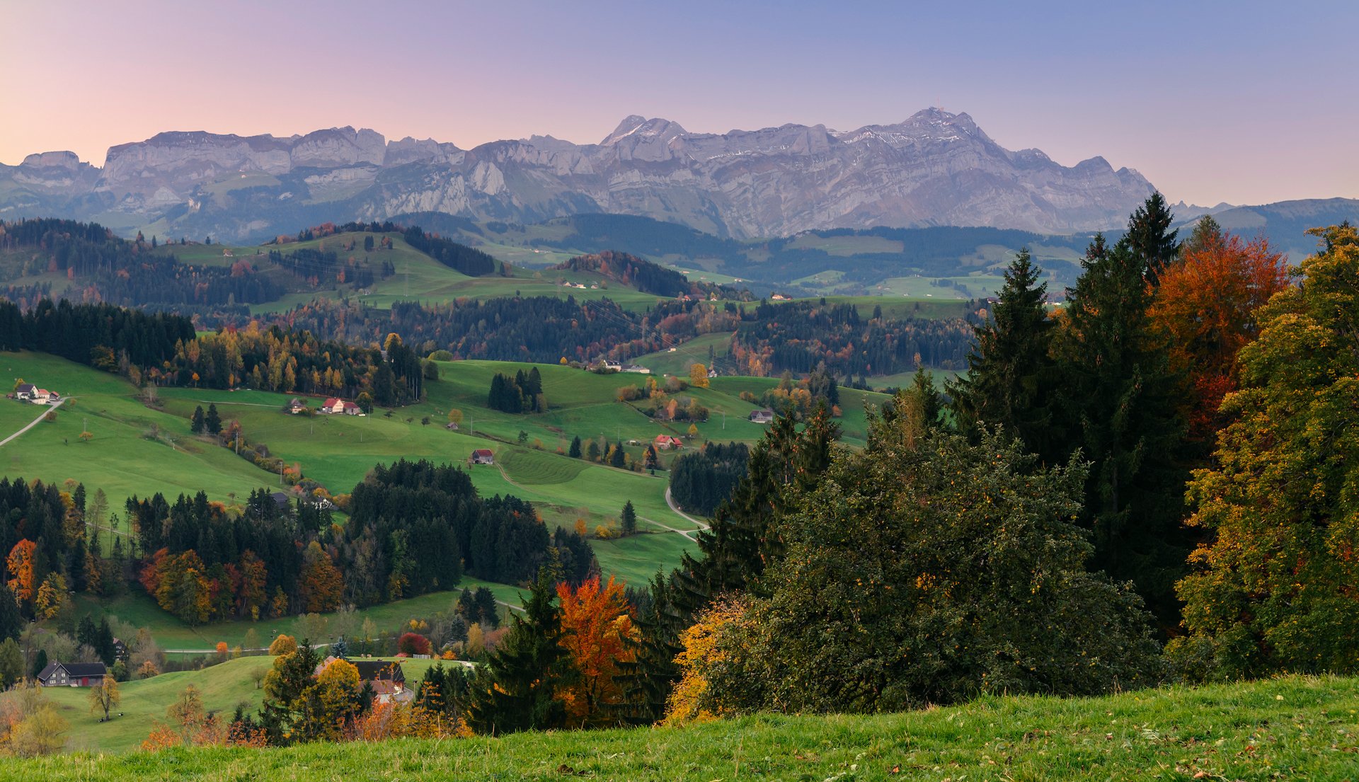 cielo valle montagne foresta erba autunno