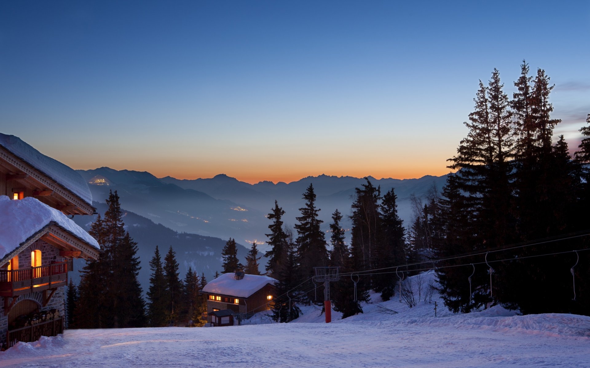 neve inverno natura paesaggio case alberi montagne tramonto