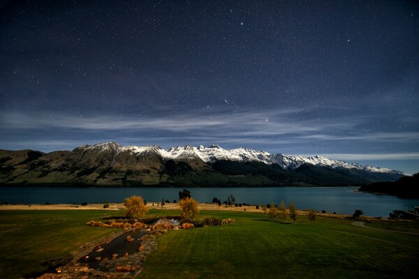 Lac de nouvelle-Zélande wakitipu