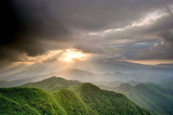 The charms of the valley in the rays of the sun