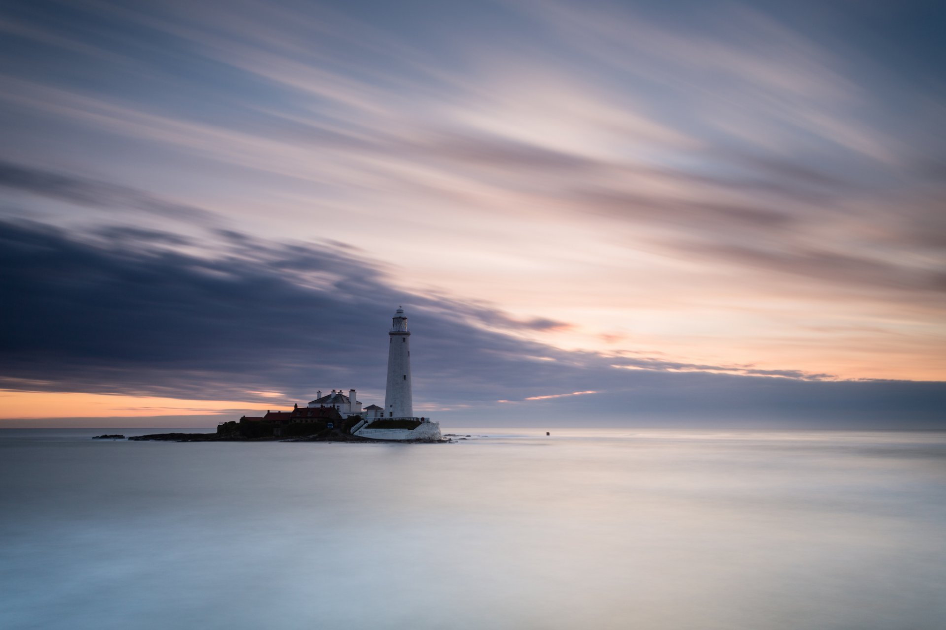 meer himmel oberfläche leuchtturm