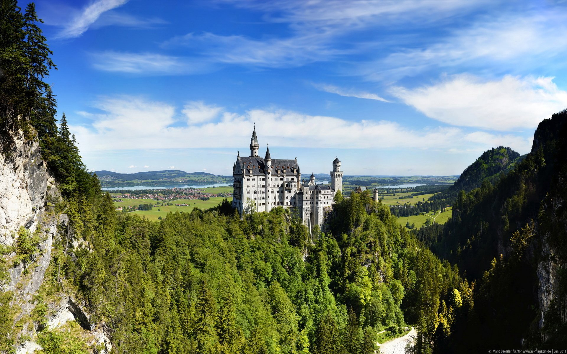 zamek neuschwanstein alpy bawarskie niemcy