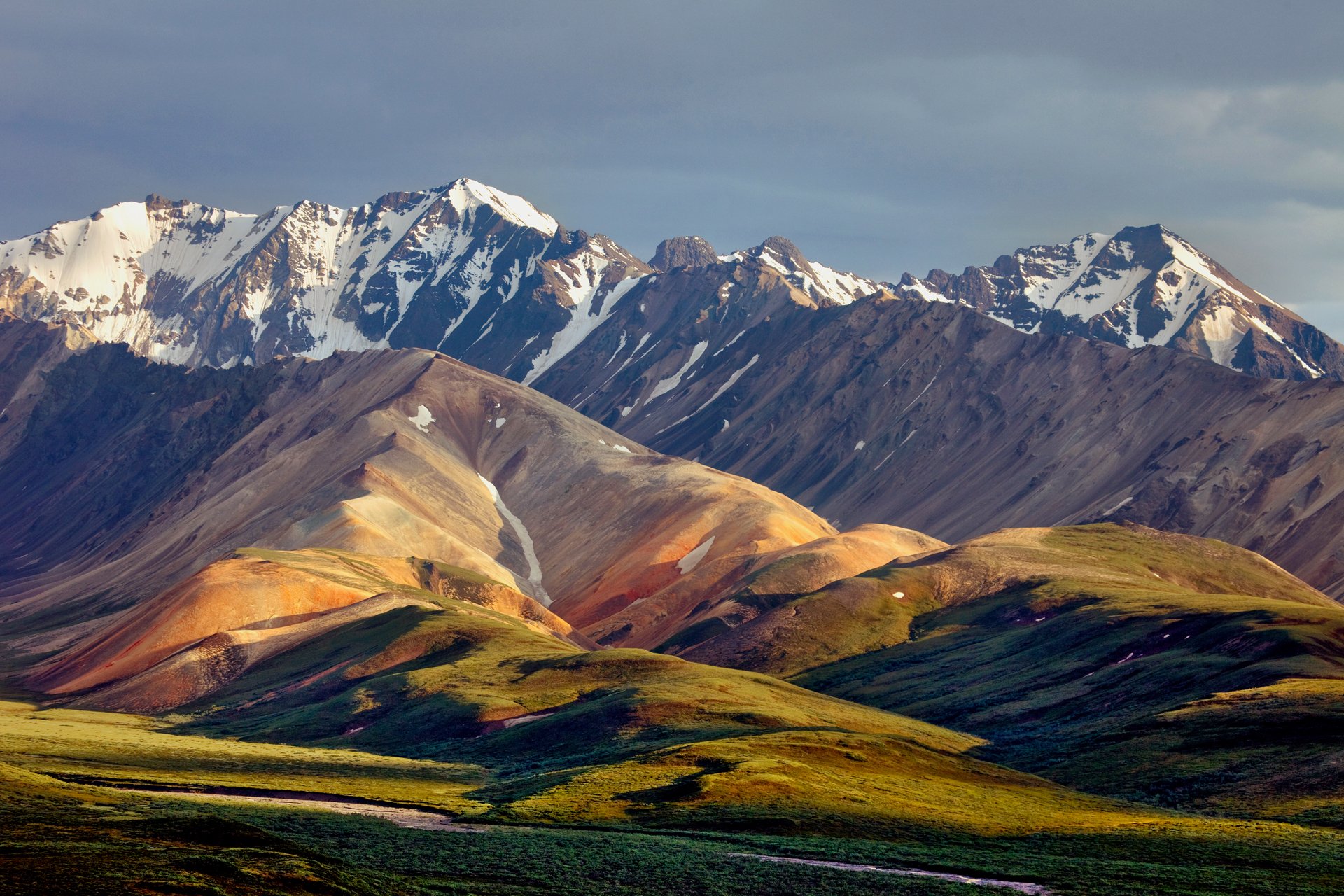 montagnes collines ciel