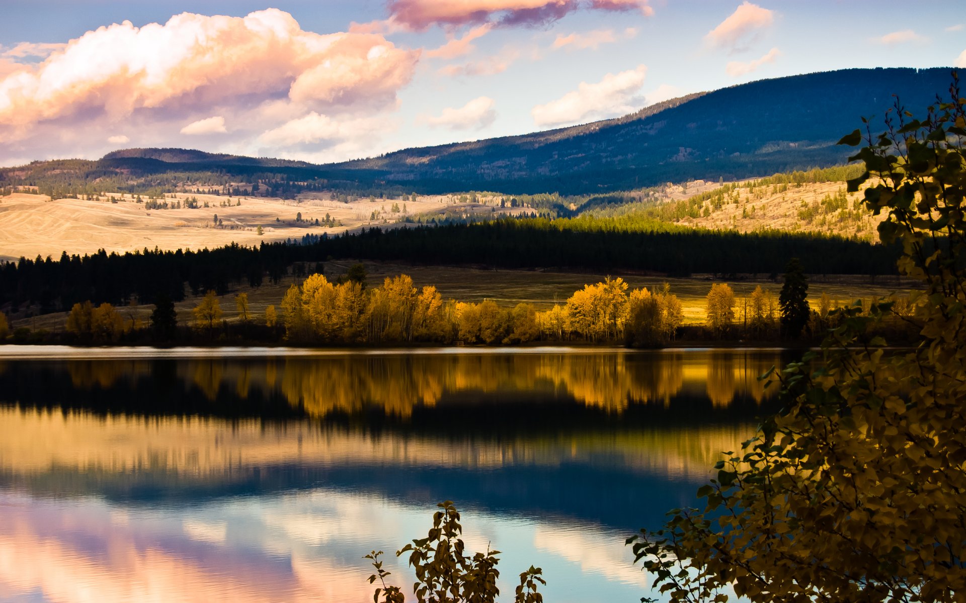 fiume montagne cielo estate bello