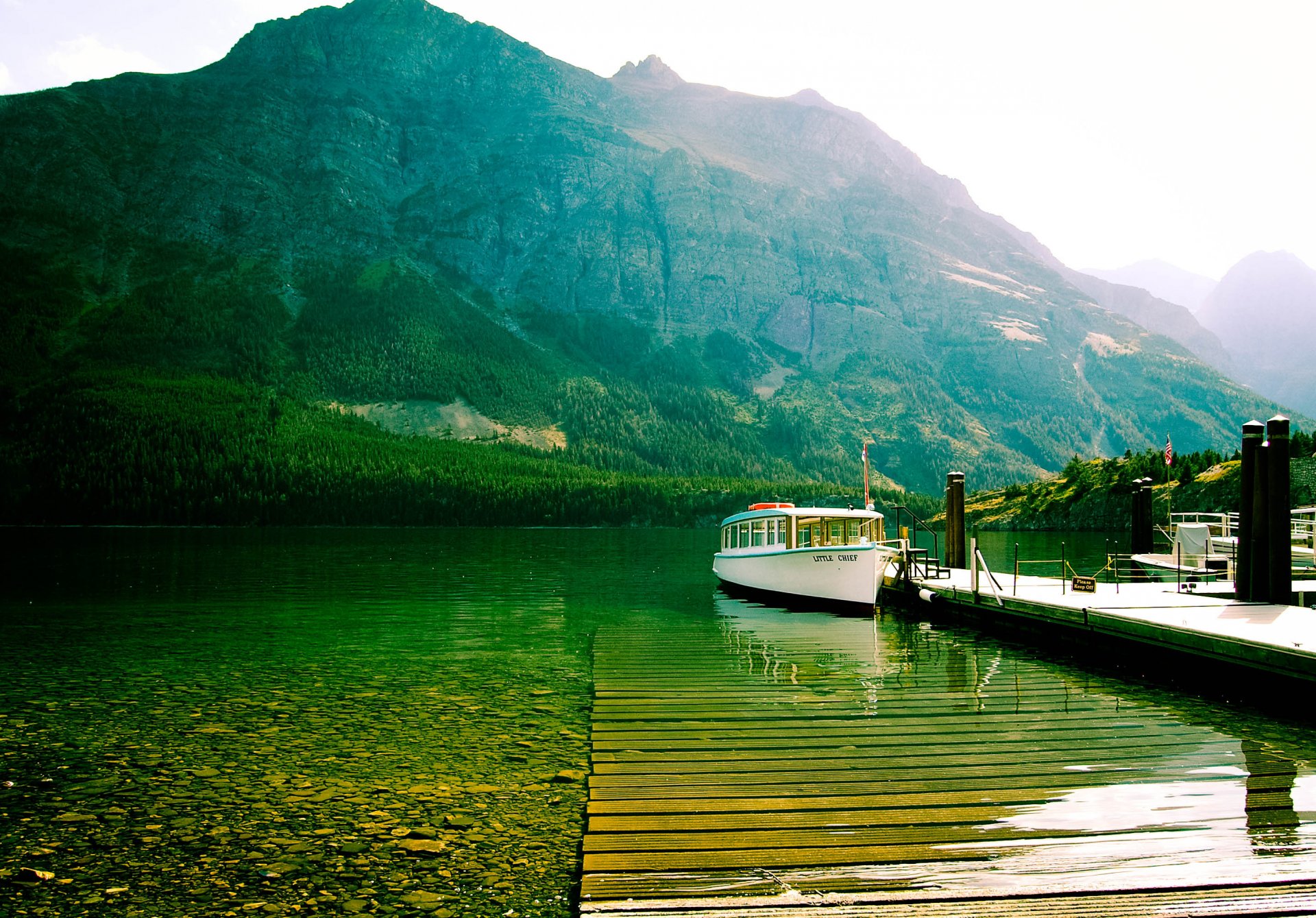 bergsee liegeplatz boot st. mary s lake glacier national park