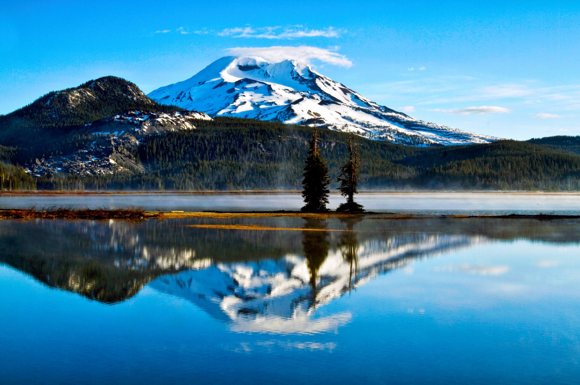 cielo lago montaña bosque nubes reflexión