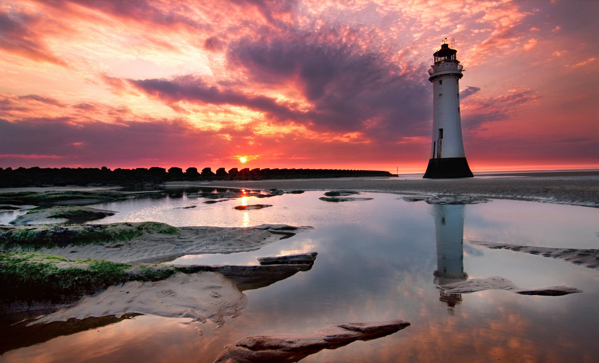 coucher de soleil phare rivage