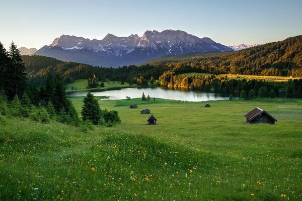 Casa estiva con vista sulle montagne