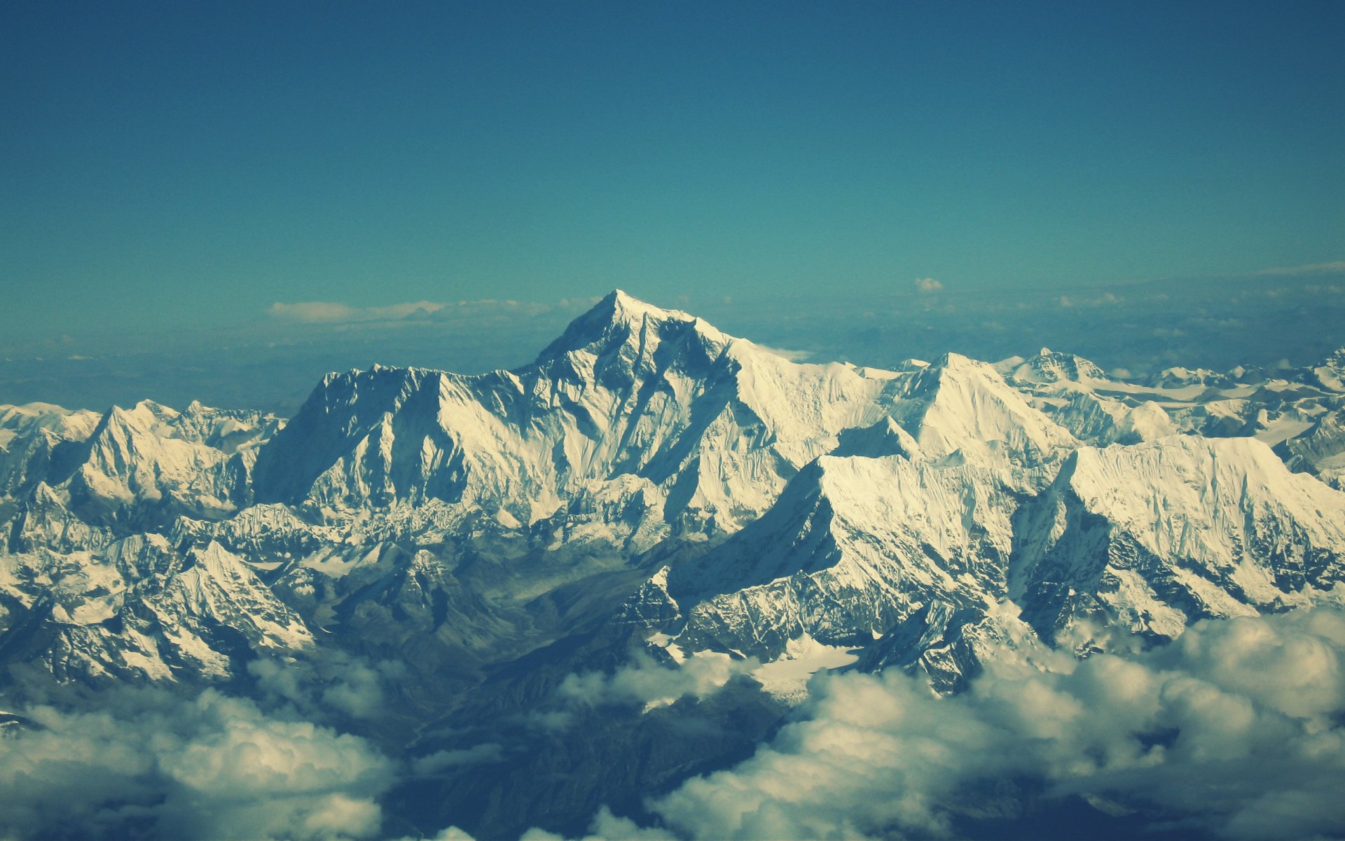 everest montagne montagnes paysage vue nuages neige ciel