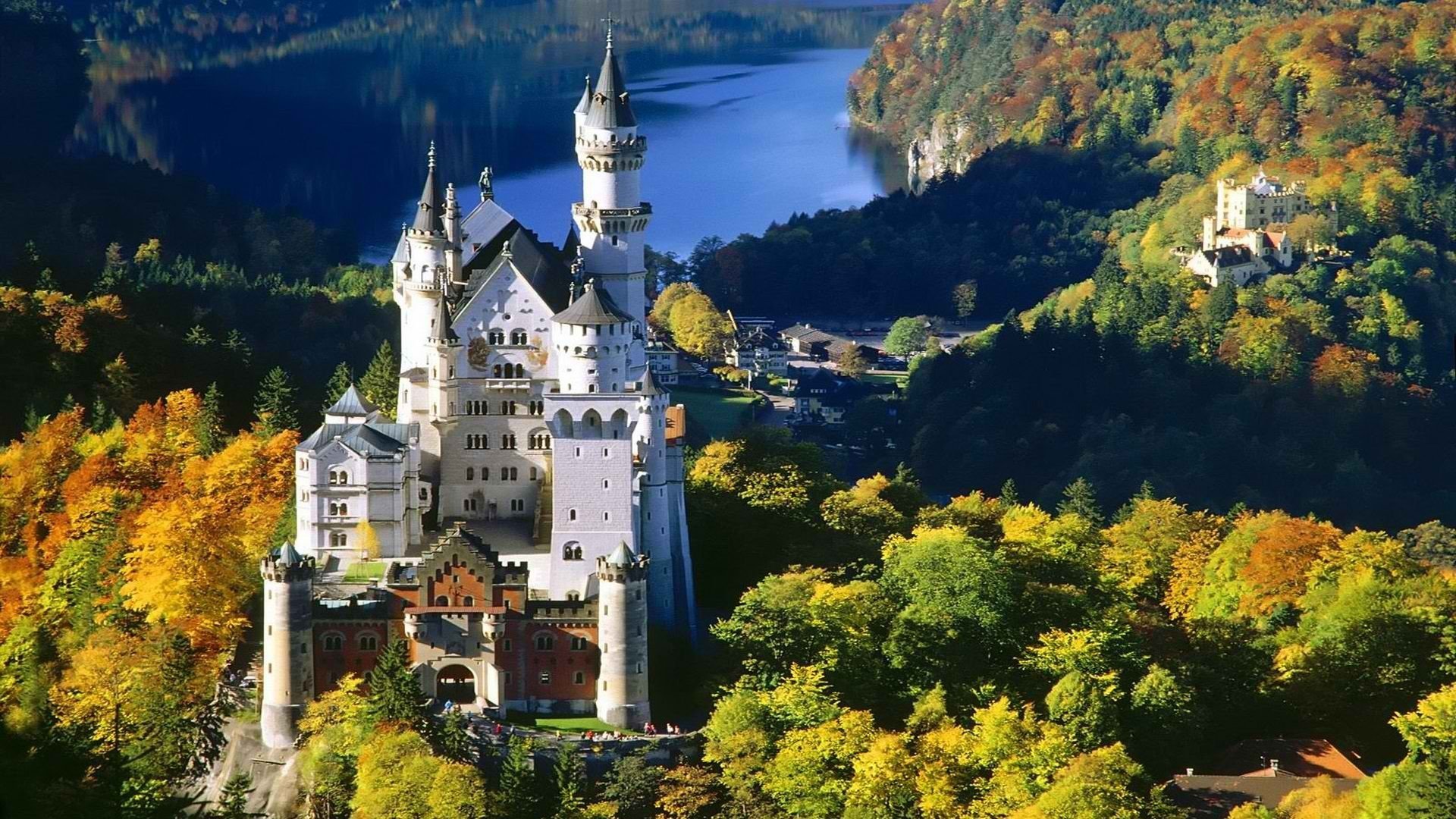 germania baviera castello neuschwestein foresta autunno