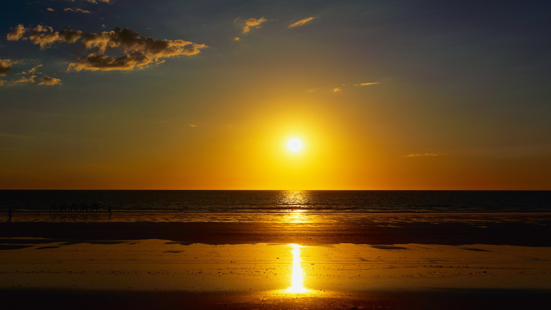 mare oceano spiaggia sabbia estate tramonto sole cammelli roulotte natura paesaggio