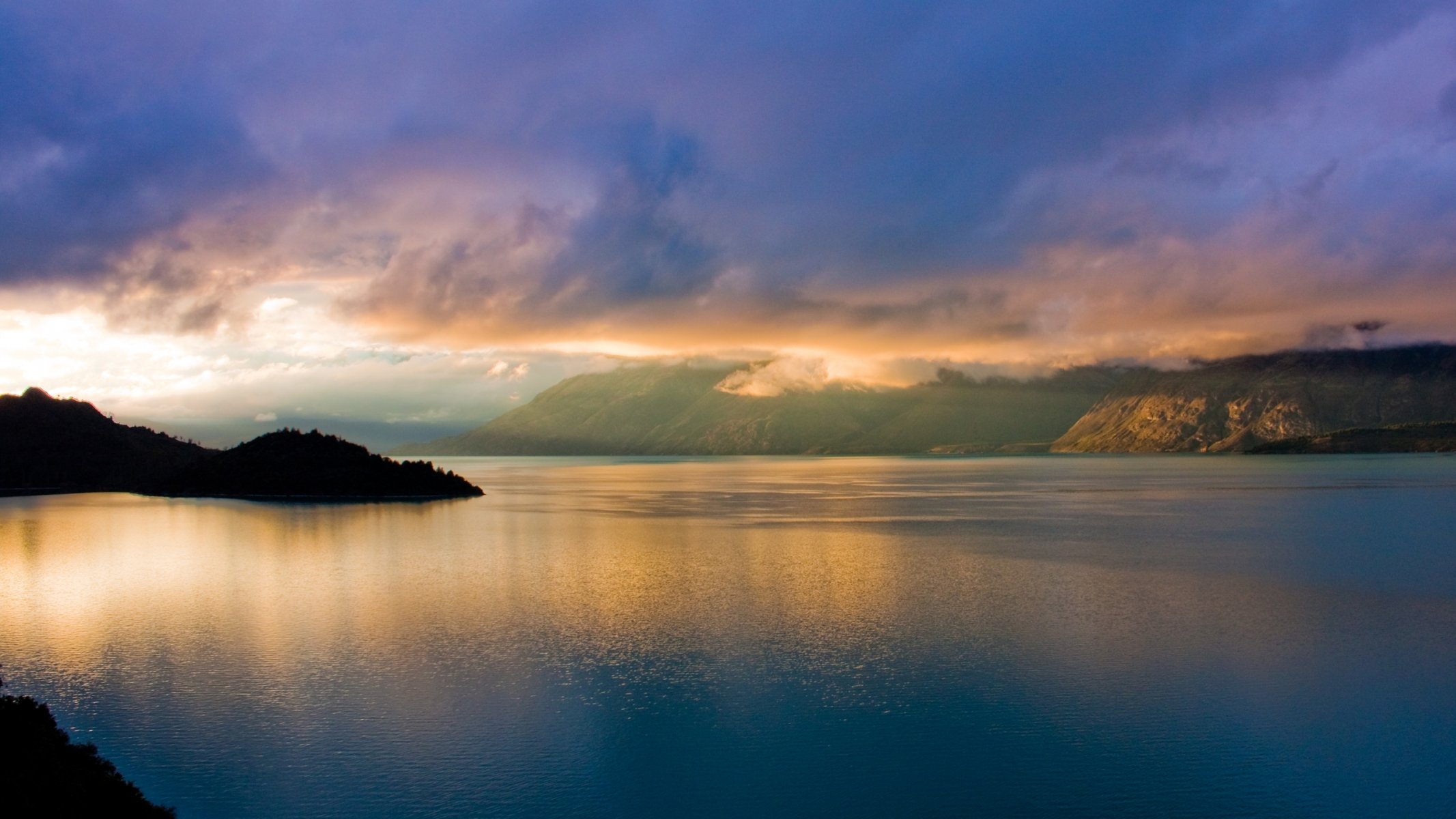 landschaft natur rasse morgen meer bucht wasser berge felsen licht himmel wolken am morgen bucht felsen